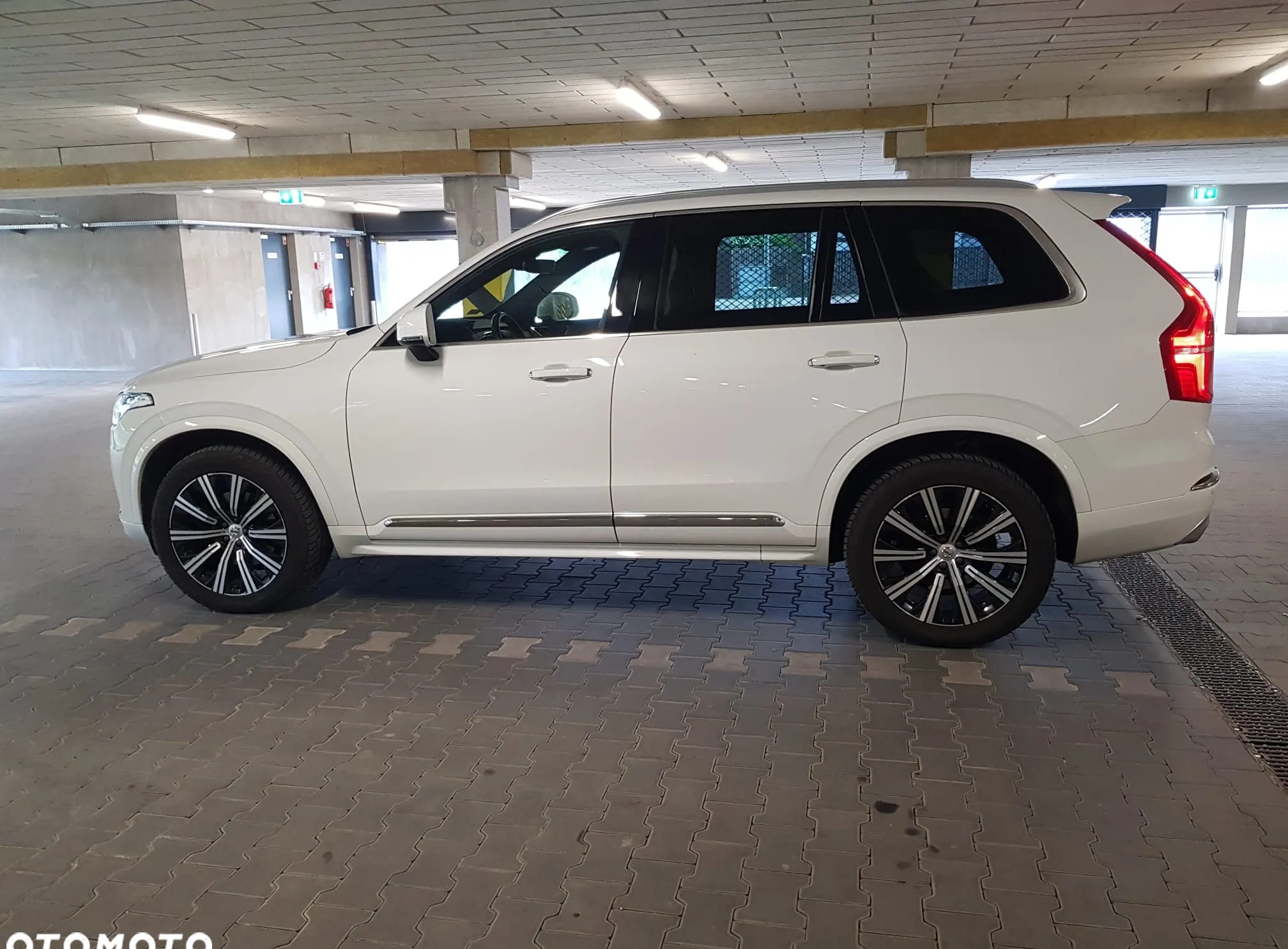 Volvo XC 90 cena 233000 przebieg: 76000, rok produkcji 2021 z Warszawa małe 407